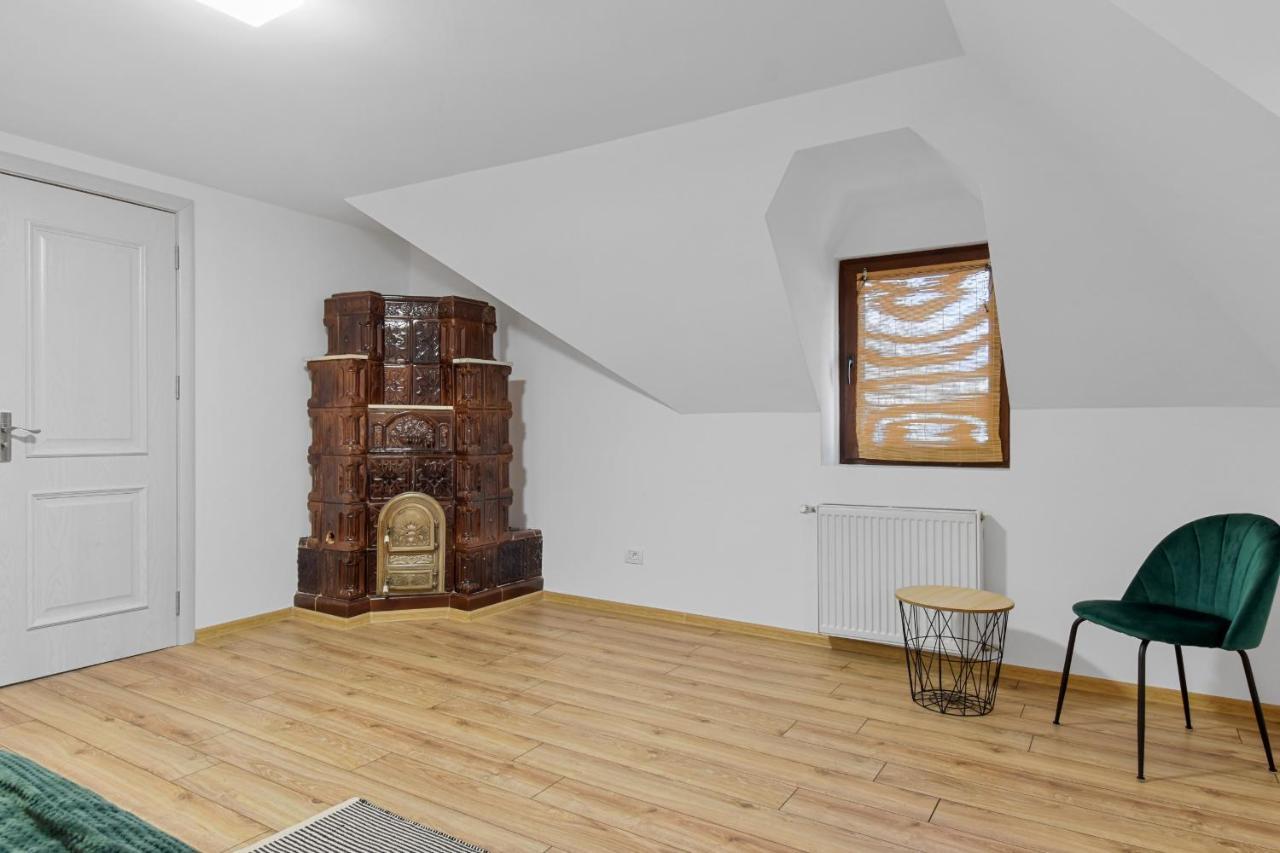 Two Bedrooms Hytta Apartment Sinaia Exteriör bild